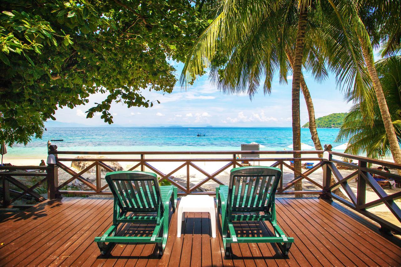 Tuna Bay Island Resort Kampong Pasir Hantu Kültér fotó